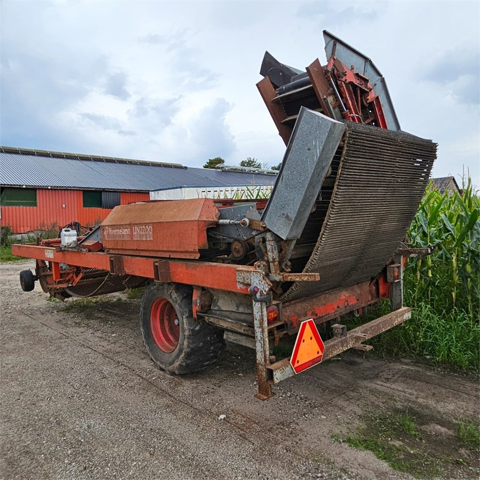 Kverneland UN 2200 - Potato harvester: picture 1 Kverneland UN 2200 - Potato harvester: picture 1