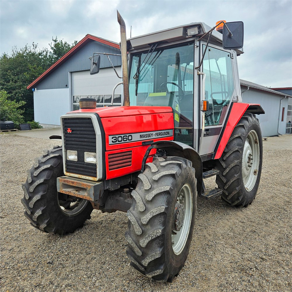 Massey Ferguson 3060 - Farm tractor: picture 1 Massey Ferguson 3060 - Farm tractor: picture 1