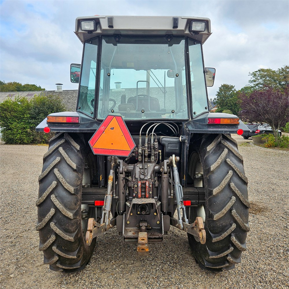 Massey Ferguson 3060 - Farm tractor: picture 4 Massey Ferguson 3060 - Farm tractor: picture 4