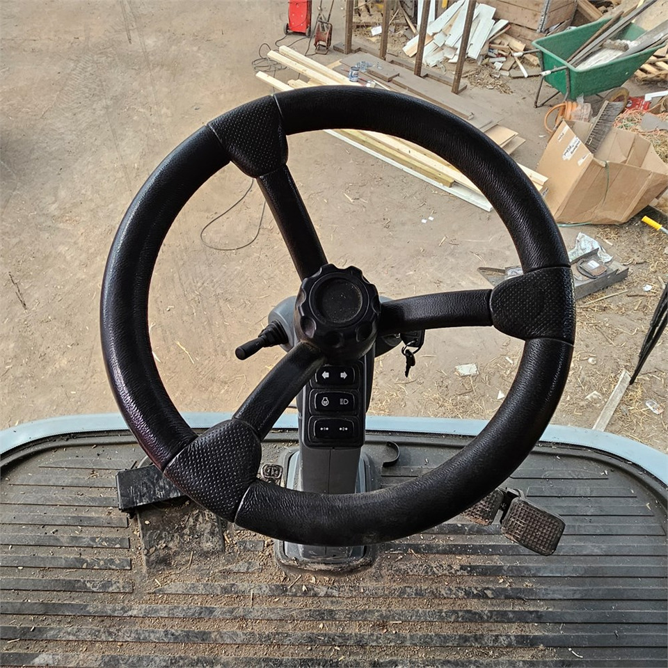Harvester Massey Ferguson Centora 7282: picture 23