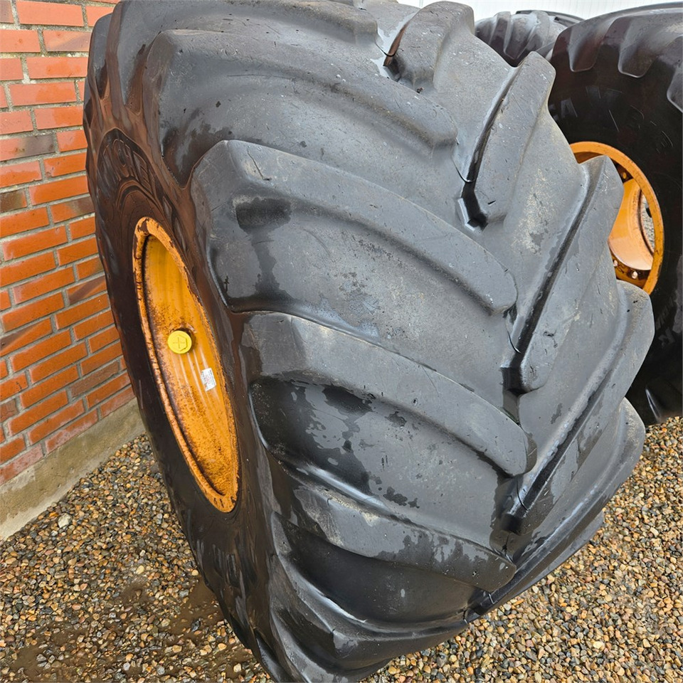 Michelin Mega X BIB - Wheel and tire package for Loader: picture 5 Michelin Mega X BIB - Wheel and tire package for Loader: picture 5