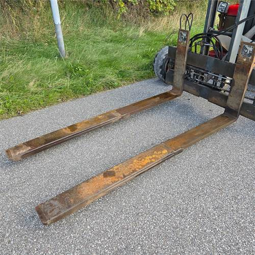 Truck mounted forklift Moffett M4 25.3: picture 12