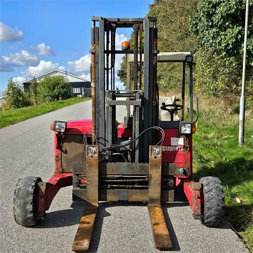 Truck mounted forklift Moffett M4 25.3: picture 11