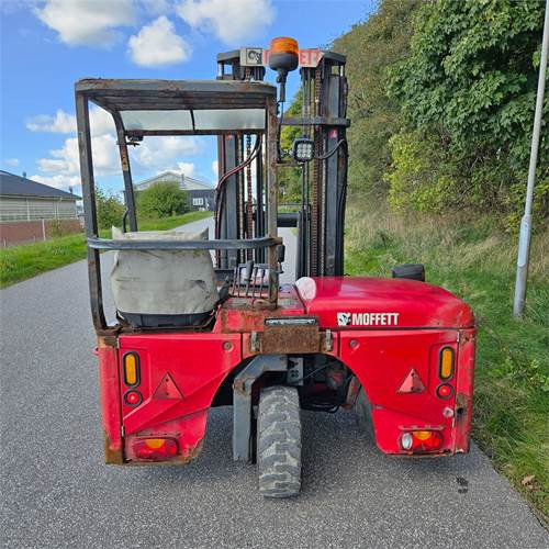 Truck mounted forklift Moffett M4 25.3: picture 8