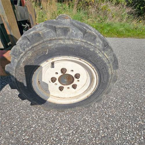 Truck mounted forklift Moffett M4 25.3: picture 48