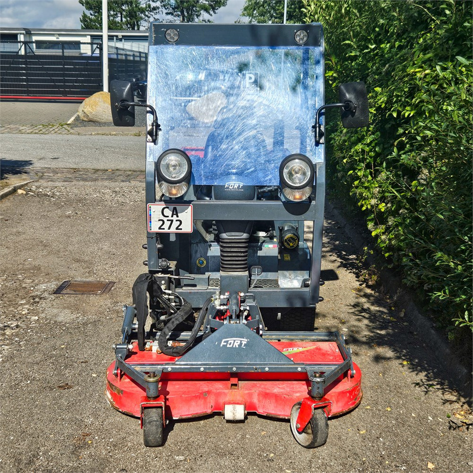 Fort MPM 30 D - Municipal/ Special vehicle: picture 2 Fort MPM 30 D - Municipal/ Special vehicle: picture 2