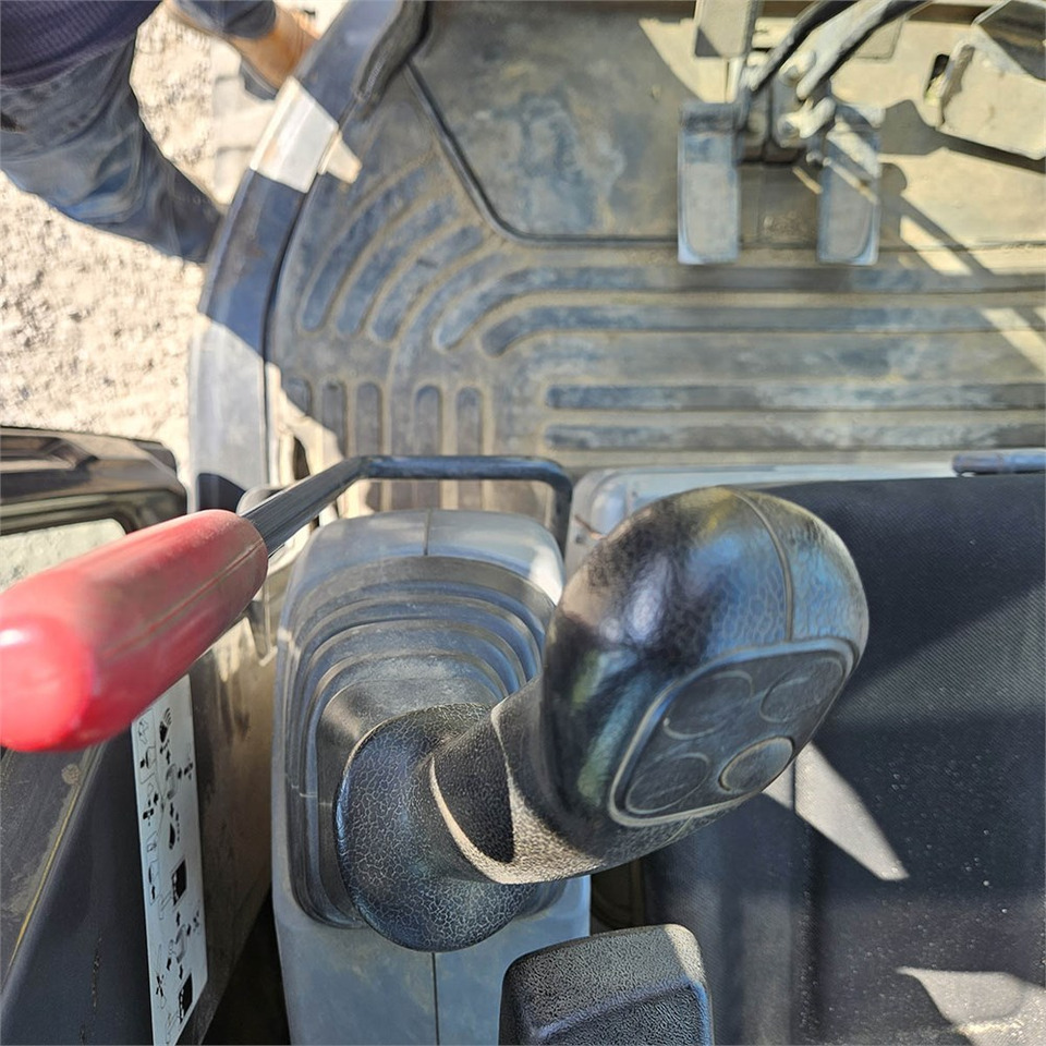 Mini excavator New Holland E39 B: picture 12 Mini excavator New Holland E39 B: picture 12