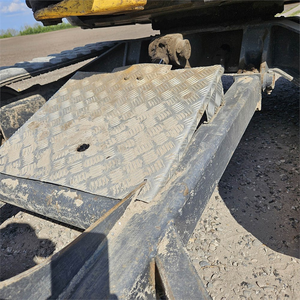 Mini excavator New Holland E39 B: picture 42 Mini excavator New Holland E39 B: picture 42