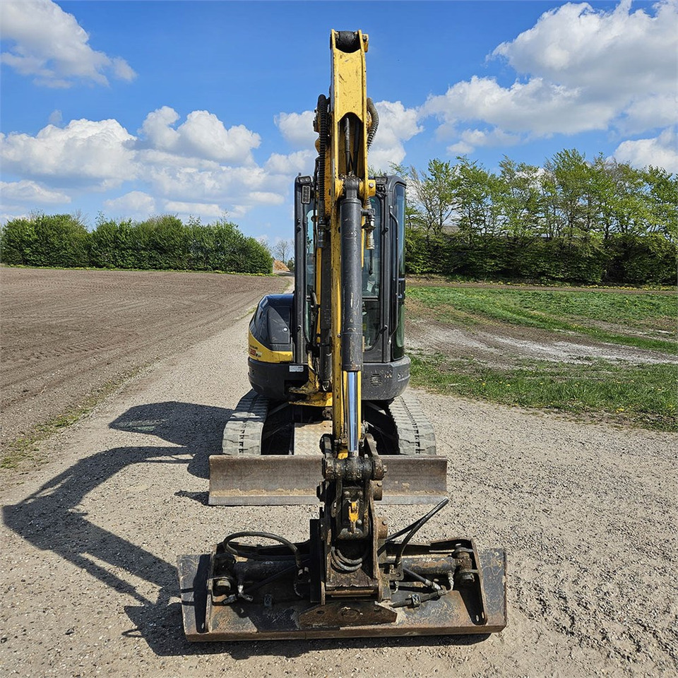 Mini excavator New Holland E39 B: picture 8 Mini excavator New Holland E39 B: picture 8