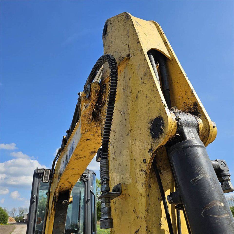 Mini excavator New Holland E39 B: picture 30 Mini excavator New Holland E39 B: picture 30