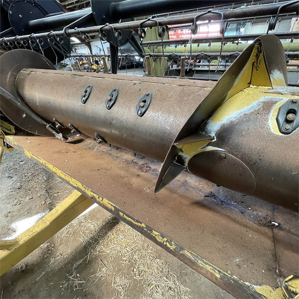 Combine harvester New Holland TX 30: picture 41