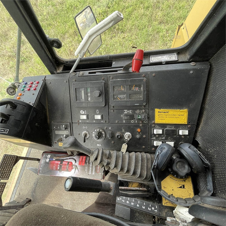 Combine harvester New Holland TX 30: picture 20