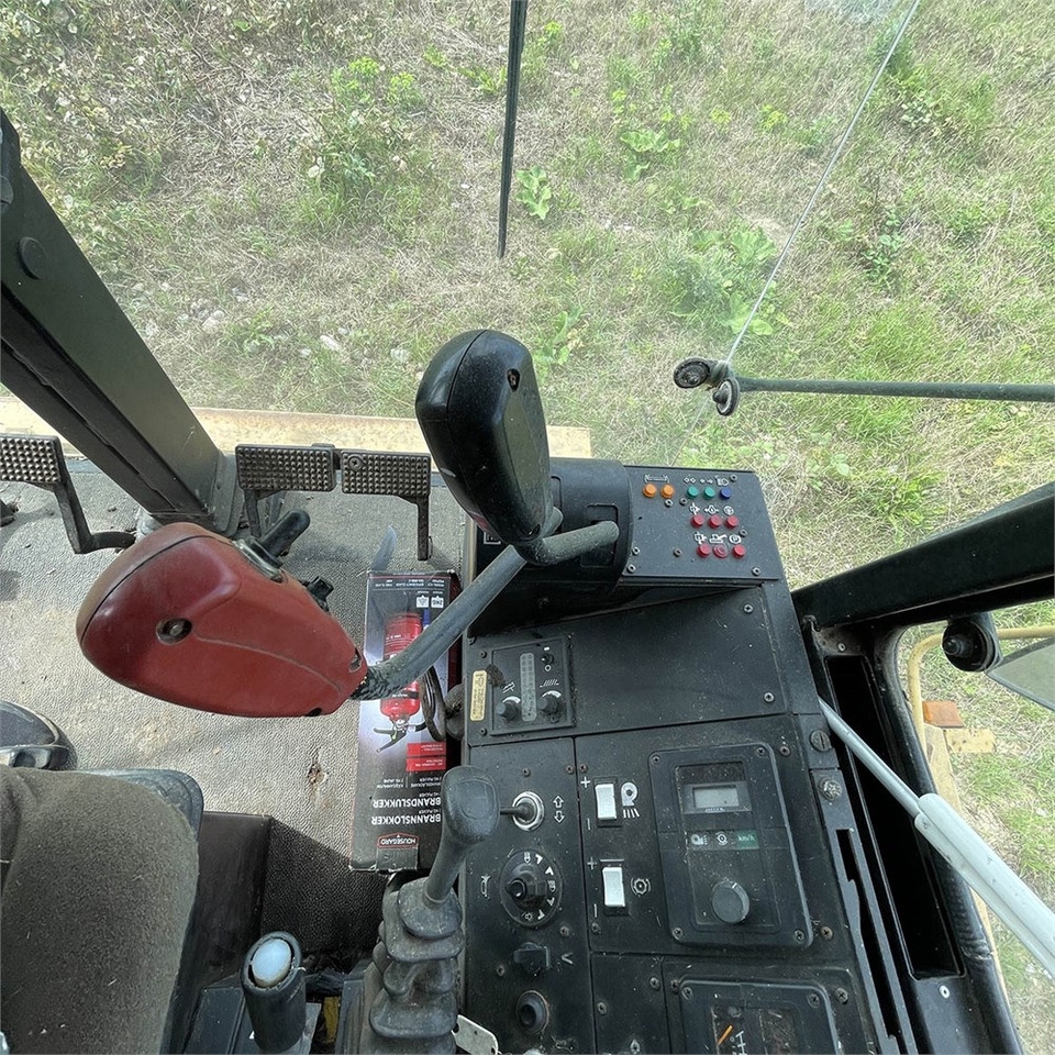 Combine harvester New Holland TX 30: picture 21