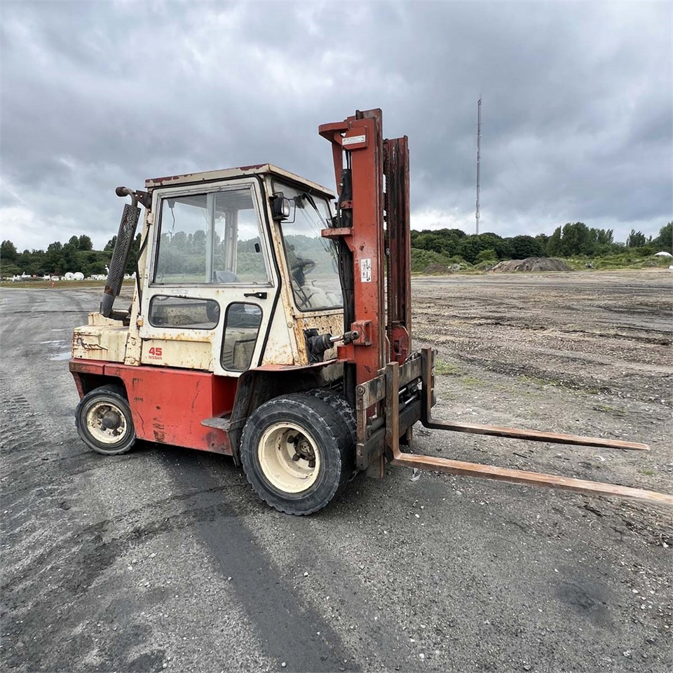 Nissan WGF 45 - Forklift: picture 1 Nissan WGF 45 - Forklift: picture 1