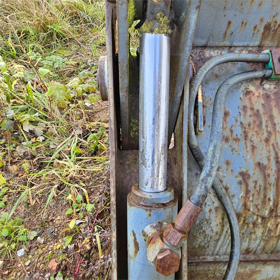 O&K L 9 - Loader bucket: picture 4 O&K L 9 - Loader bucket: picture 4