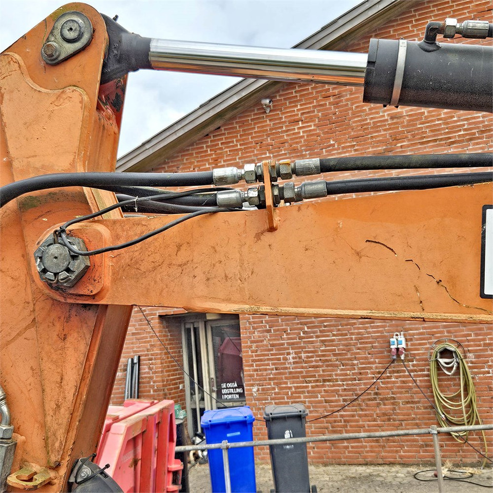 Mini excavator Terex TC48: picture 21