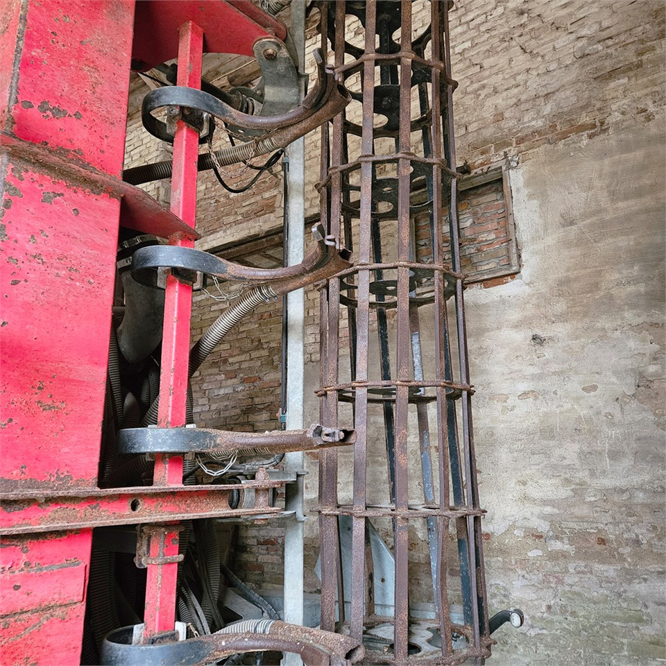 Thyregod FM-8000 Fieldmaster - Fertilizing equipment: picture 4 Thyregod FM-8000 Fieldmaster - Fertilizing equipment: picture 4