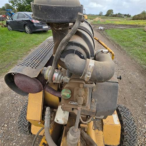 Stump grinder Vermeer SC252: picture 12 Stump grinder Vermeer SC252: picture 12