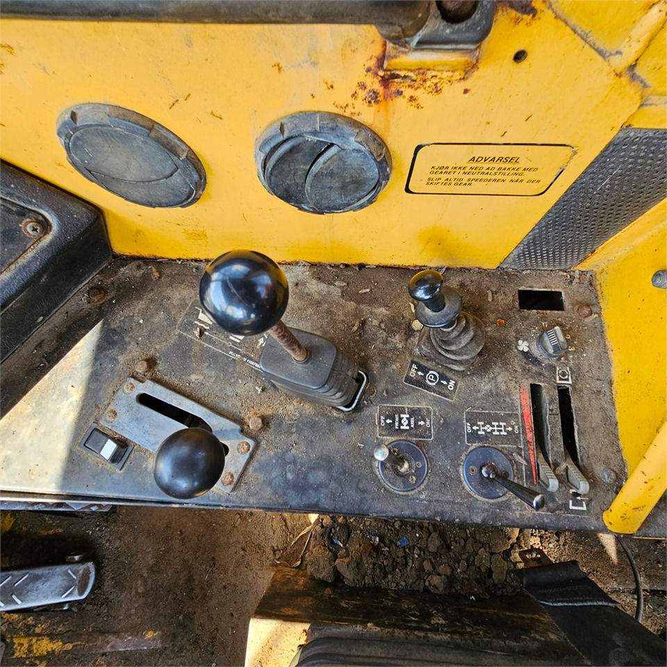 Articulated dumper Volvo A20: picture 11