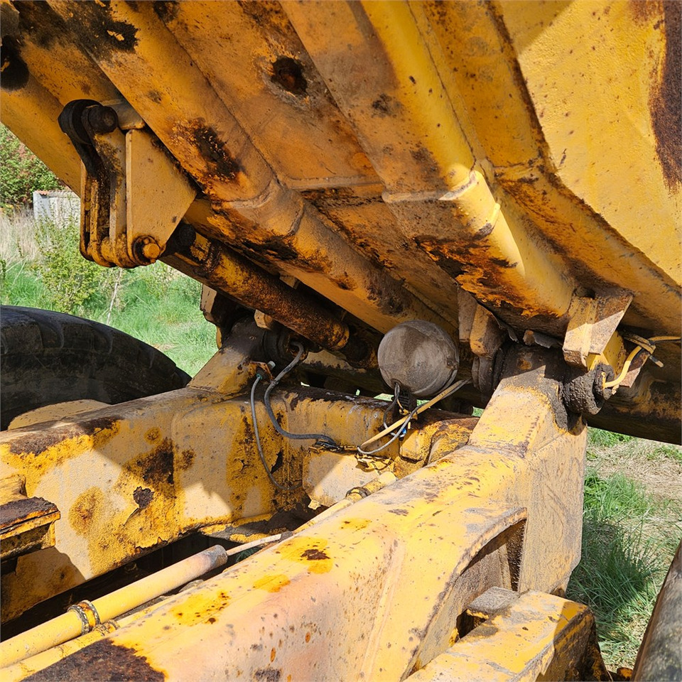 Articulated dumper Volvo A20: picture 22