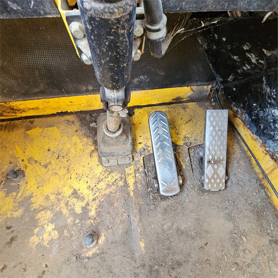 Articulated dumper Volvo A20: picture 16