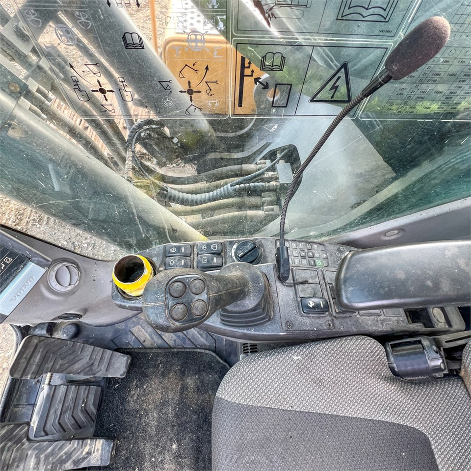 Crawler excavator Volvo EC380 DL: picture 18 Crawler excavator Volvo EC380 DL: picture 18