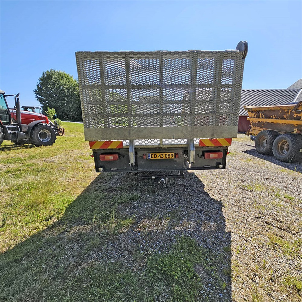 Volvo FM 330 - Autotransporter truck: picture 5 Volvo FM 330 - Autotransporter truck: picture 5