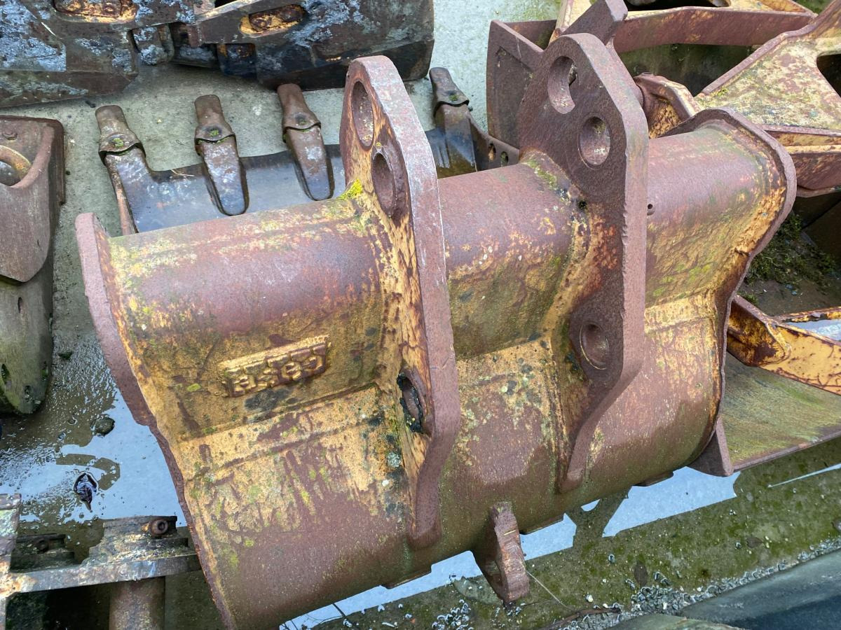 CASE 1M - Excavator bucket for Construction machinery: picture 2 CASE 1M - Excavator bucket for Construction machinery: picture 2