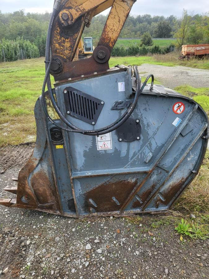 CM CBF 06HD - Bucket: picture 1 CM CBF 06HD - Bucket: picture 1