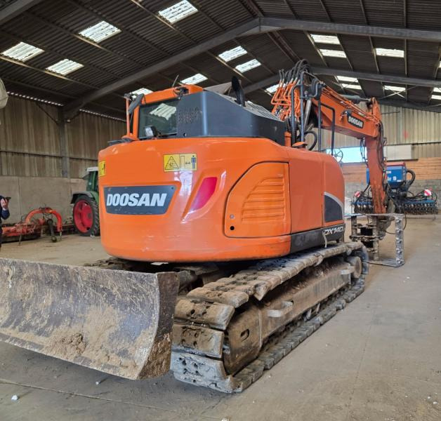 Doosan DX 140LCR-5 - Crawler excavator: picture 3 Doosan DX 140LCR-5 - Crawler excavator: picture 3