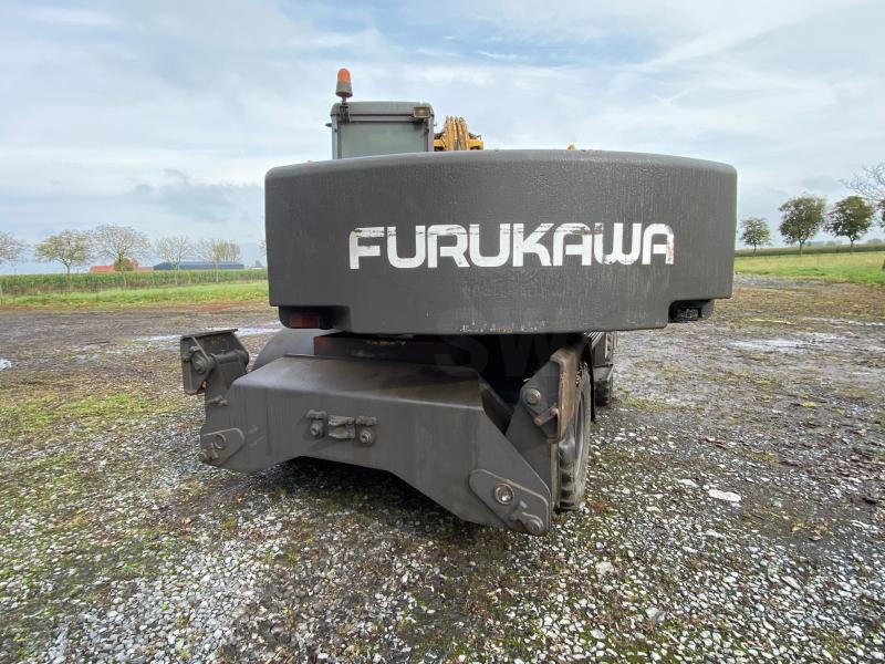 Furukawa W 735 - Wheel excavator: picture 5 Furukawa W 735 - Wheel excavator: picture 5
