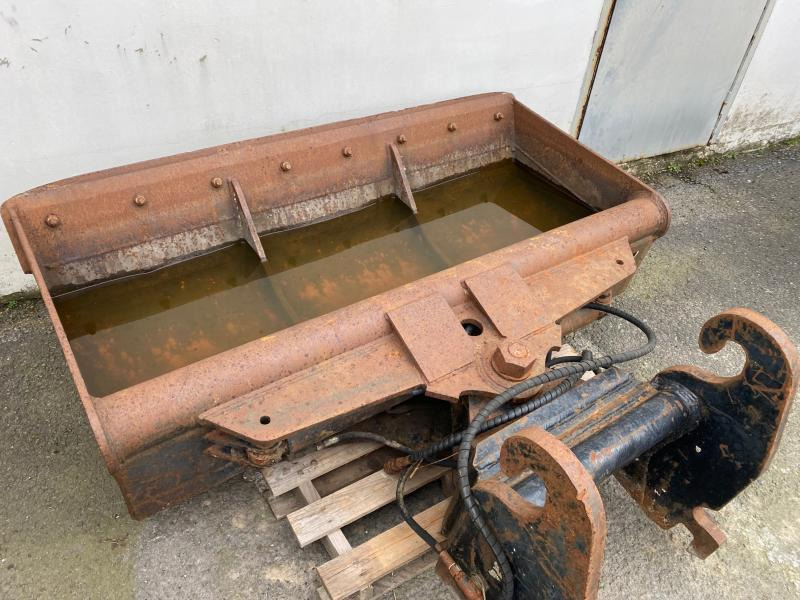 VERACHTER ORIENTABLE 1800 MM - Excavator bucket for Construction machinery: picture 2 VERACHTER ORIENTABLE 1800 MM - Excavator bucket for Construction machinery: picture 2