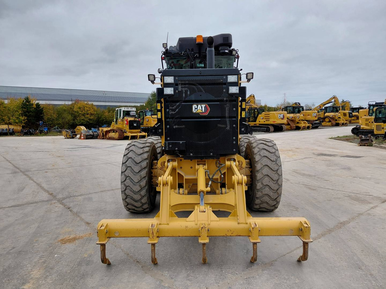 Grader CAT 120-14: picture 7