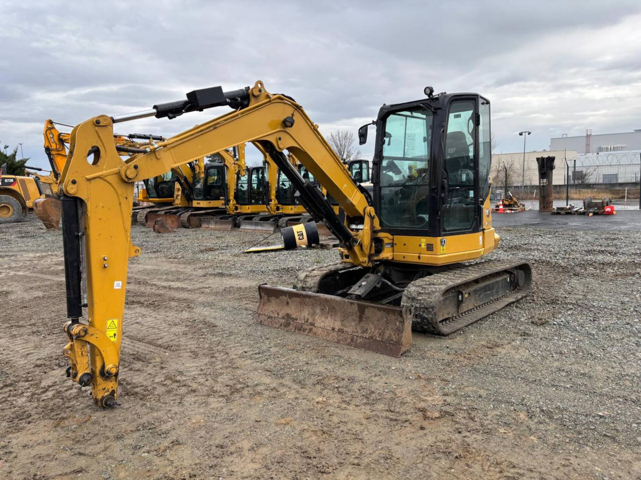 CAT 305 - Crawler excavator: picture 2 CAT 305 - Crawler excavator: picture 2
