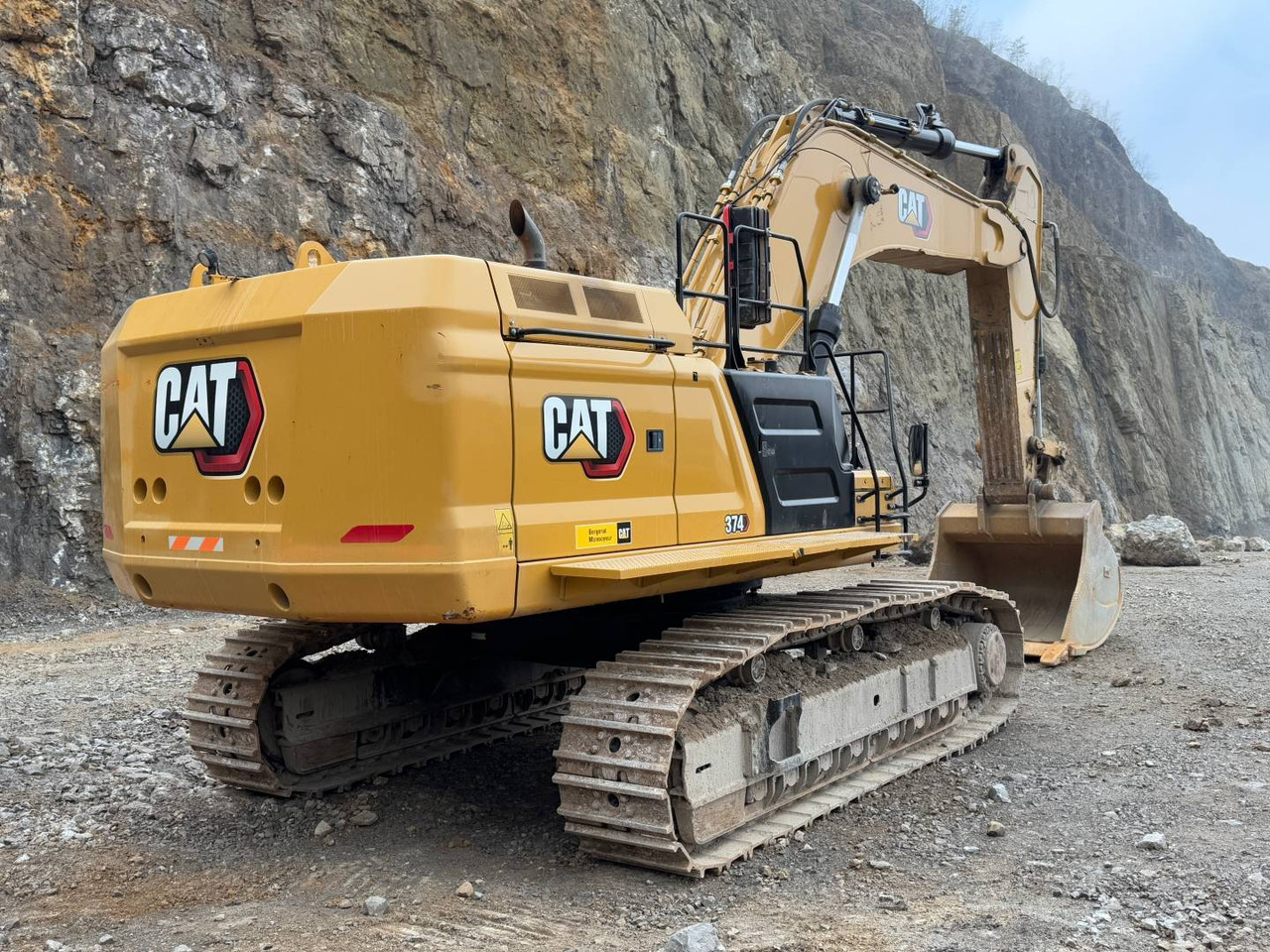 CAT 374-07 - Crawler excavator: picture 3 CAT 374-07 - Crawler excavator: picture 3