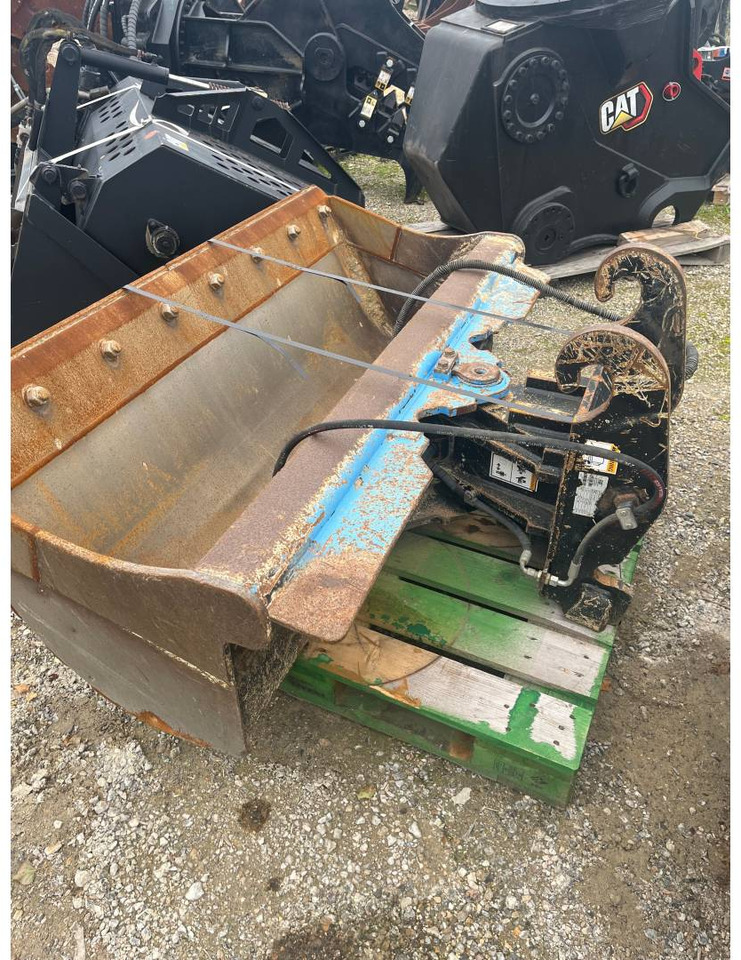 CAT CW20S/1800MM/0.6M3 - Excavator bucket: picture 1 CAT CW20S/1800MM/0.6M3 - Excavator bucket: picture 1