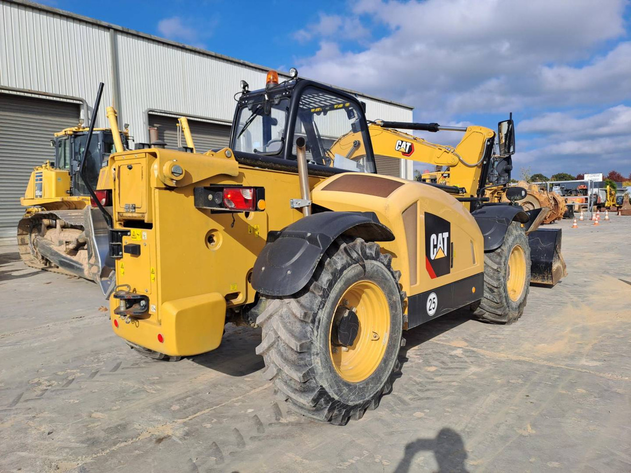 CAT TH314D - Telescopic handler: picture 5 CAT TH314D - Telescopic handler: picture 5