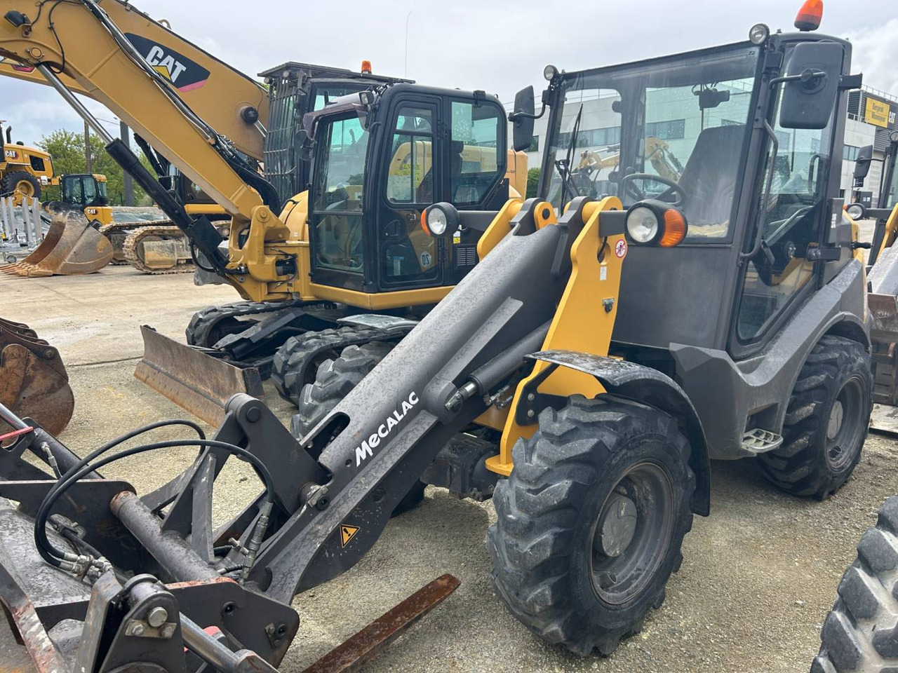 MECALAC AX850 - Wheel loader: picture 1 MECALAC AX850 - Wheel loader: picture 1