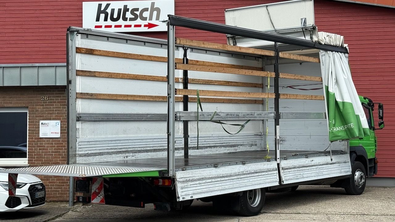 Mercedes-Benz Atego 1624L Pritsche/Plane, Ladebordwand - Curtainsider truck: picture 4 Mercedes-Benz Atego 1624L Pritsche/Plane, Ladebordwand - Curtainsider truck: picture 4