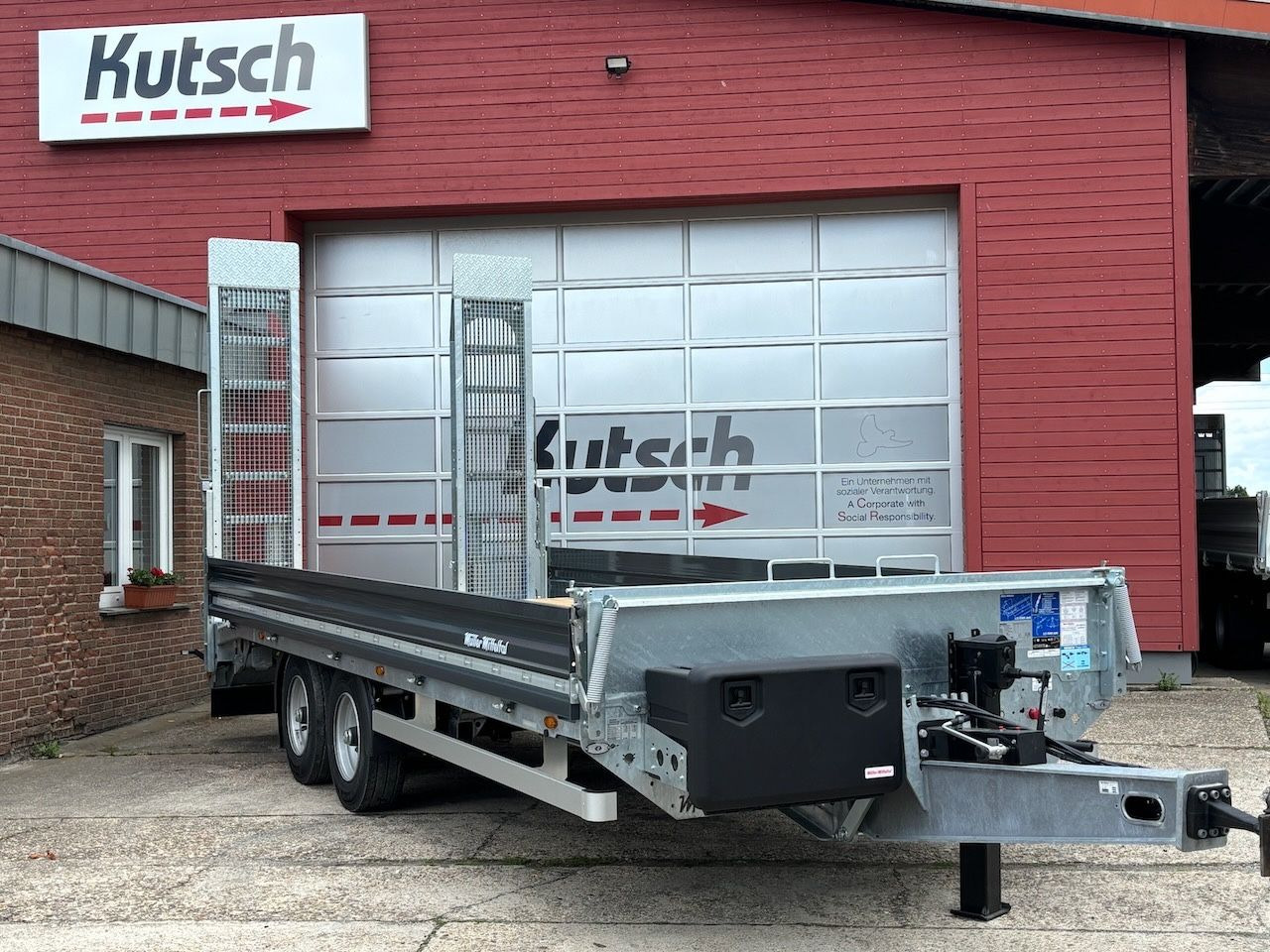 Müller-Mitteltal ETÜ-TA-R 11,9 Tieflader, LED, Rundumleuchte - Low loader trailer: picture 3 Müller-Mitteltal ETÜ-TA-R 11,9 Tieflader, LED, Rundumleuchte - Low loader trailer: picture 3