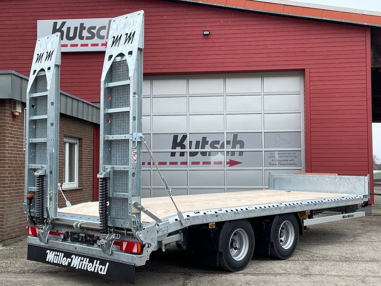Müller-Mitteltal ETÜ-TA-R 19 Plateau-Tieflader, La-Si Paket, LED - Low loader trailer: picture 2 Müller-Mitteltal ETÜ-TA-R 19 Plateau-Tieflader, La-Si Paket, LED - Low loader trailer: picture 2