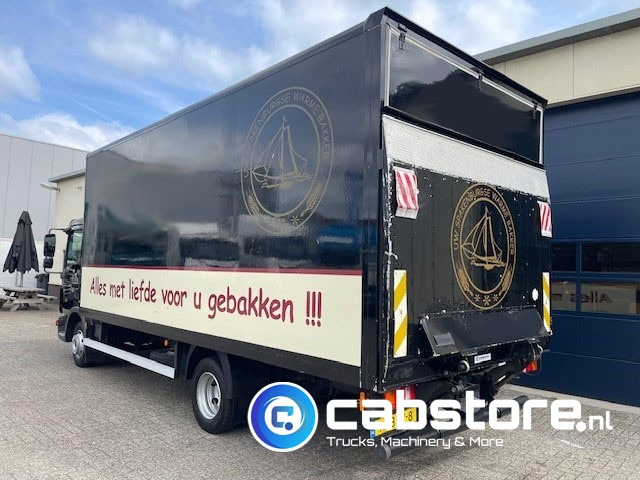 MAN TGL 8.180 4X2 BB Euro 5 - Handgeschakelde versnellingsbak - Laadklep - Bouwjaar 2010 - 3 zitplaatsen - Box truck: picture 3 MAN TGL 8.180 4X2 BB Euro 5 - Handgeschakelde versnellingsbak - Laadklep - Bouwjaar 2010 - 3 zitplaatsen - Box truck: picture 3