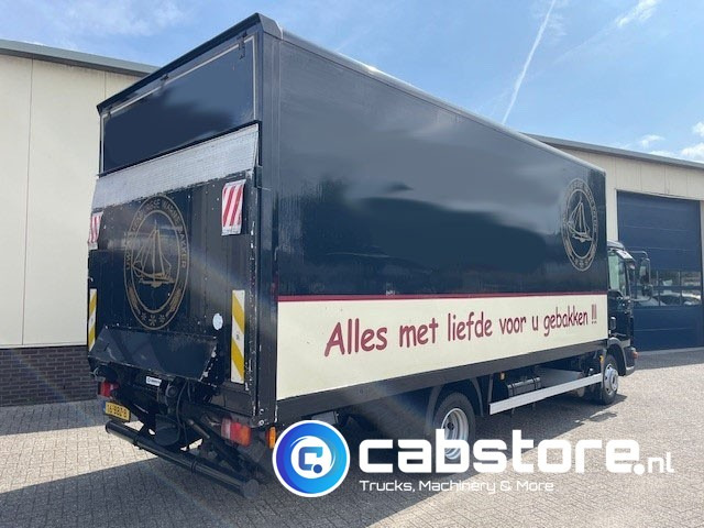 MAN TGL 8.180 4X2 BB Euro 5 - Handgeschakelde versnellingsbak - Laadklep - Bouwjaar 2010 - 3 zitplaatsen - Box van: picture 5 MAN TGL 8.180 4X2 BB Euro 5 - Handgeschakelde versnellingsbak - Laadklep - Bouwjaar 2010 - 3 zitplaatsen - Box van: picture 5