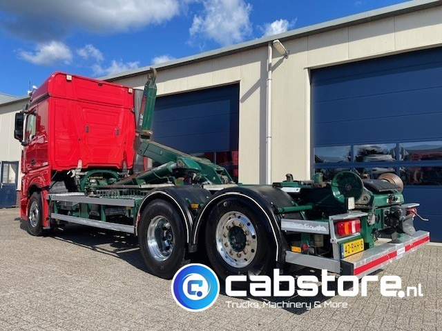 Mercedes-Benz ACTROS 2542 6x2 Euro 6 - HIAB-Multilift 26 Ton's Haakarmsysteem - Containerlift -Bouwjaar 2016 - Km 544.497 - Hook lift truck: picture 4 Mercedes-Benz ACTROS 2542 6x2 Euro 6 - HIAB-Multilift 26 Ton's Haakarmsysteem - Containerlift -Bouwjaar 2016 - Km 544.497 - Hook lift truck: picture 4