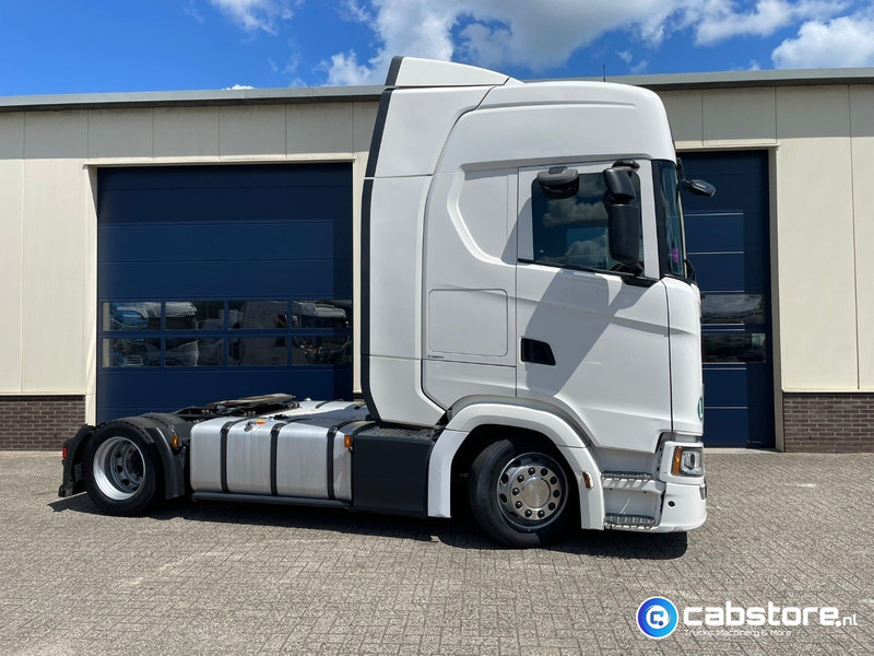 Scania S410 A 4X2 EB Euro 6 - S-Highline - Bouwjaar 2018 - MEGA VOLUME - Km 822.505 - Tractor unit: picture 3 Scania S410 A 4X2 EB Euro 6 - S-Highline - Bouwjaar 2018 - MEGA VOLUME - Km 822.505 - Tractor unit: picture 3
