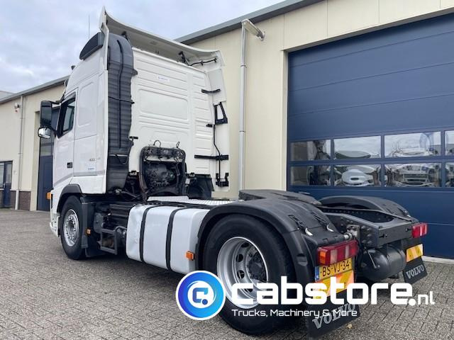 Volvo FH 400 4X2 Euro 5  - VEB+ Brake - Globetrotter - I-Shift - 2 tanks - Bouwjaar 2007 - Km 1.097.798 - Tractor unit: picture 3 Volvo FH 400 4X2 Euro 5  - VEB+ Brake - Globetrotter - I-Shift - 2 tanks - Bouwjaar 2007 - Km 1.097.798 - Tractor unit: picture 3