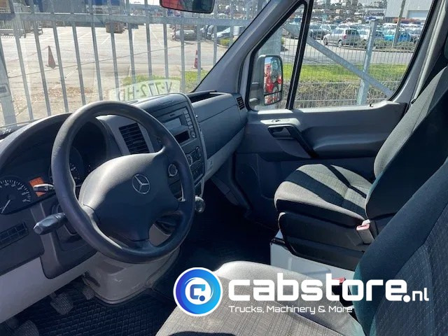 Van Mercedes-Benz Sprinter  516 CDI 2.2 163 Pk Euro 6 - Oprijwagen - Trekhaak - Year 2017: picture 11