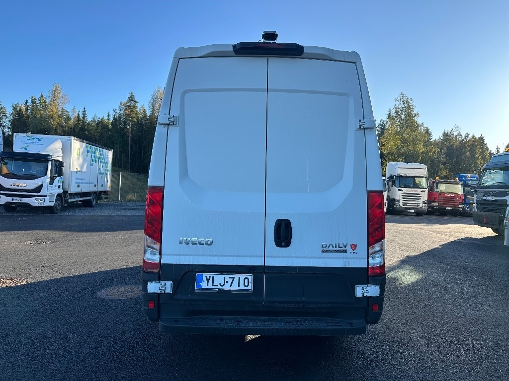 Iveco Daily 35S14 CNG A8 Huom! 6hlö PAKETTIAUTO - Panel van: picture 5 Iveco Daily 35S14 CNG A8 Huom! 6hlö PAKETTIAUTO - Panel van: picture 5