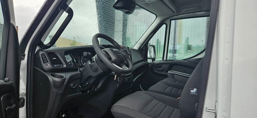Iveco Daily 50C18A8V 16m3 - Panel van: picture 5 Iveco Daily 50C18A8V 16m3 - Panel van: picture 5