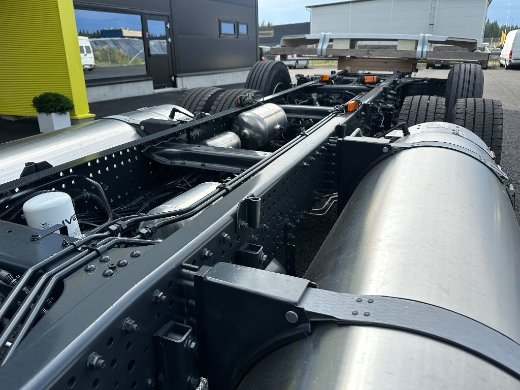 Cab chassis truck Iveco S-Way AS26S50 NP 2xLNG 6x2*4: picture 10 Cab chassis truck Iveco S-Way AS26S50 NP 2xLNG 6x2*4: picture 10